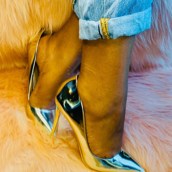 Trendy Heels - Picture 5 of 10